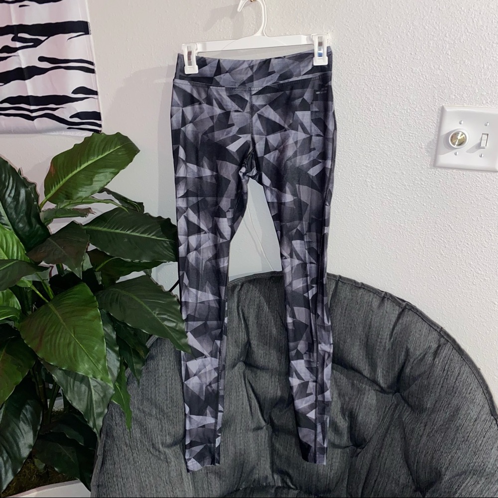 Patterned leggings
